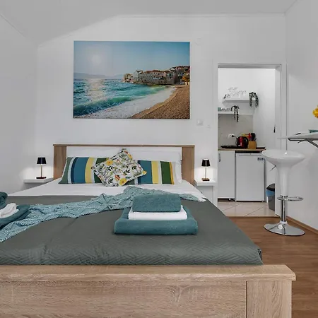 Rea Apartment *